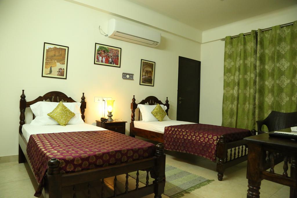 Saket Inn Jaipur Exteriör bild