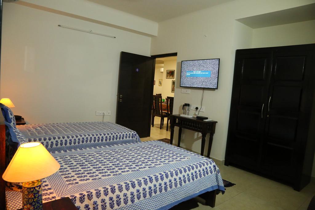 Saket Inn Jaipur Exteriör bild
