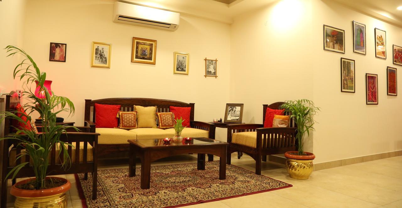 Saket Inn Jaipur Exteriör bild