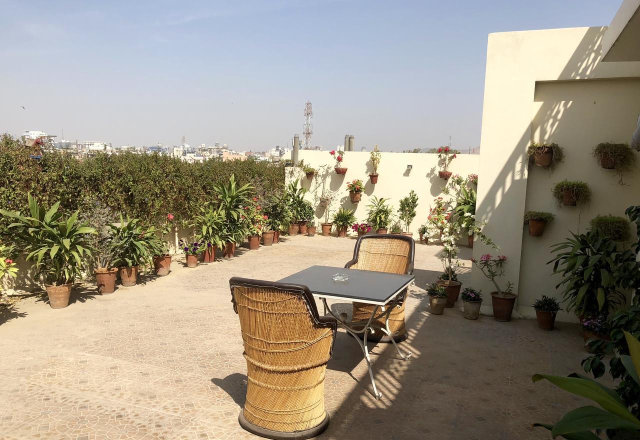 Saket Inn Jaipur Exteriör bild